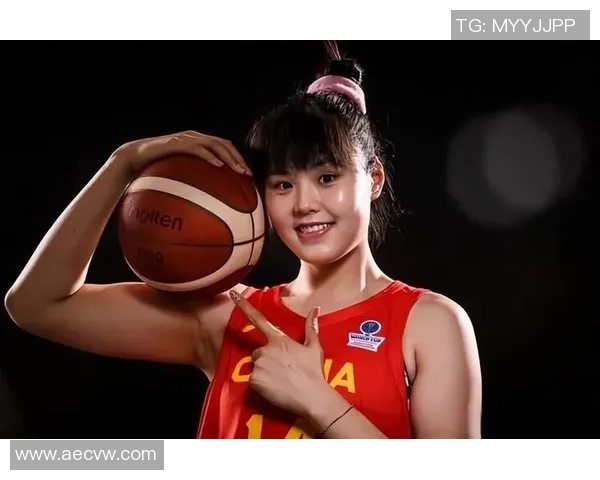 泪目时刻女篮29岁金牌蓝领重返国家队为韩旭李月汝保驾护航