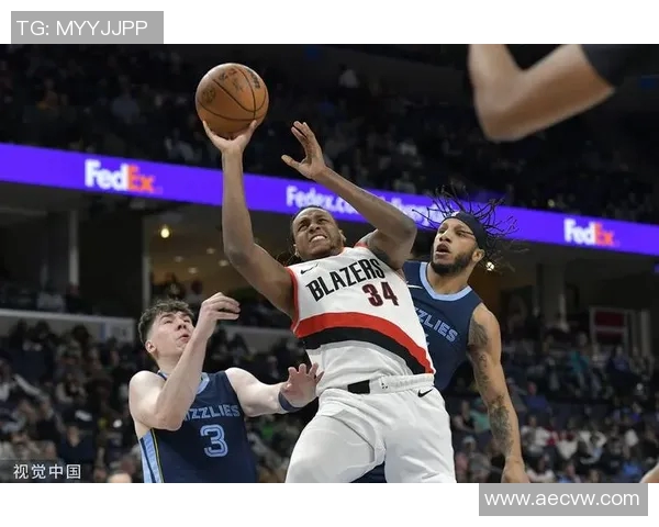 菲利波夫斯基与夏普联手发威爵士加时逆转战胜开拓者